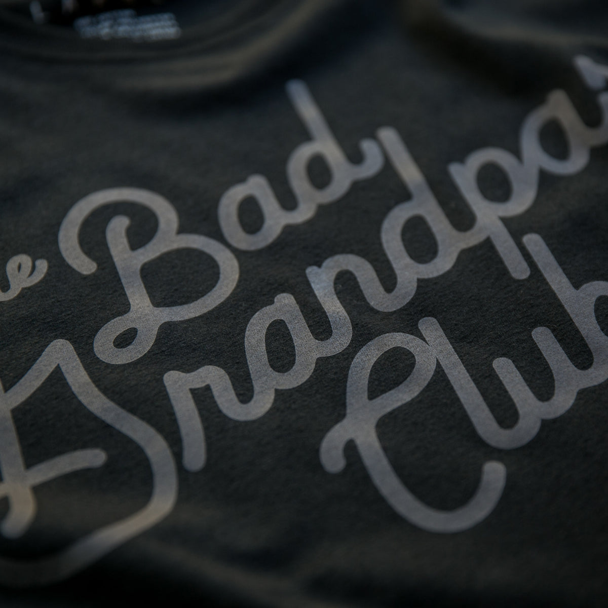 BAD GRANDPAS CLASSIC TILT T-SHIRT BLACKOUT